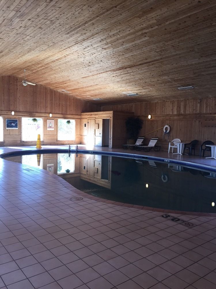 Boarders Inn & Suites By Cobblestone Hotels Superior Luaran gambar