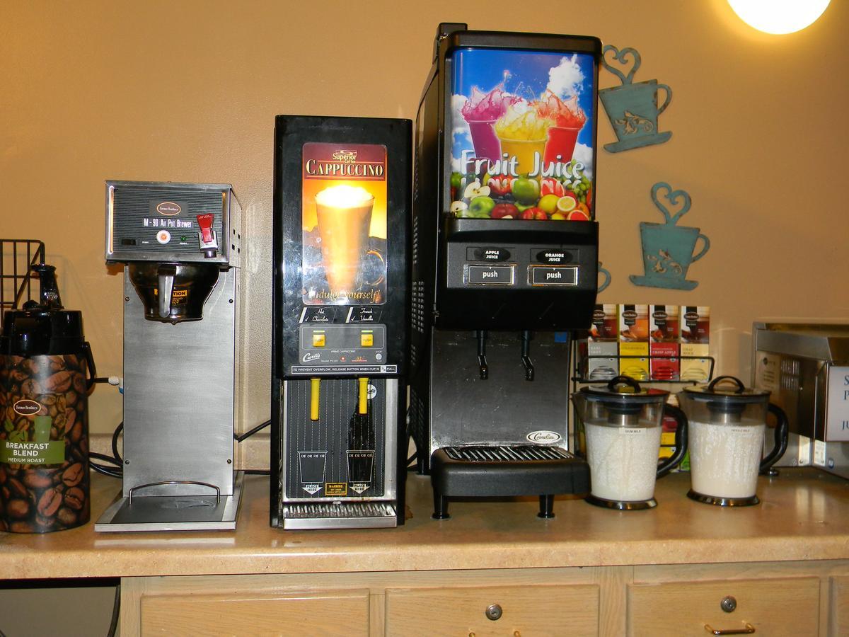 Boarders Inn & Suites By Cobblestone Hotels Superior Luaran gambar