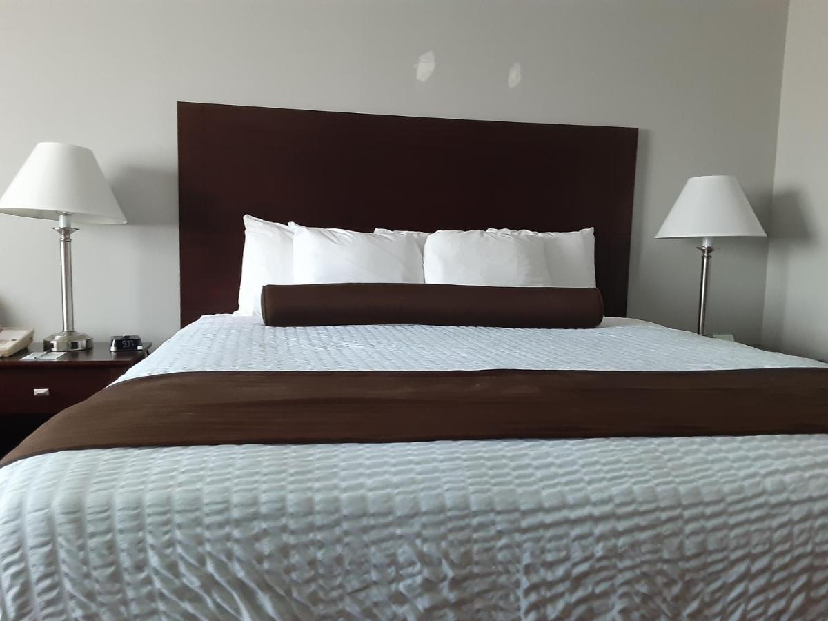Boarders Inn & Suites By Cobblestone Hotels Superior Luaran gambar