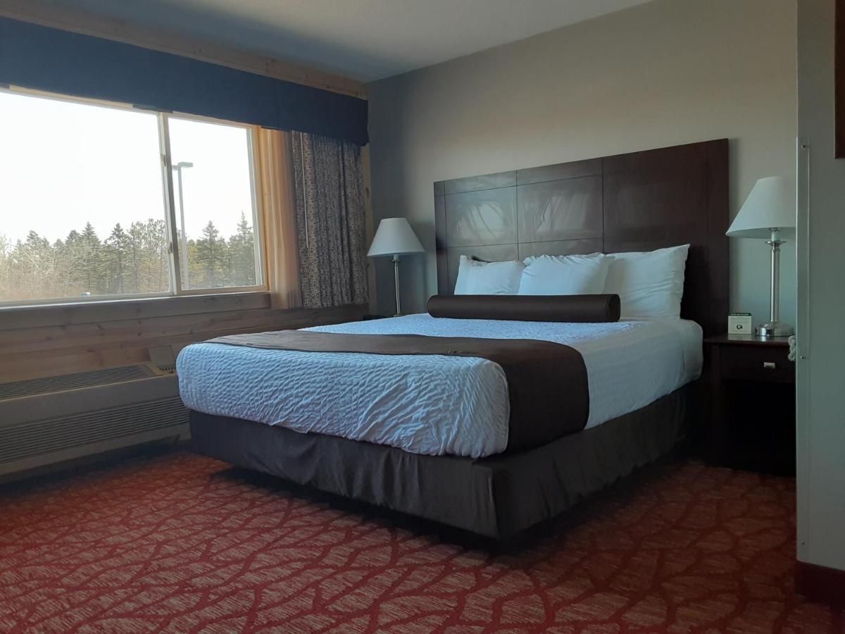 Boarders Inn & Suites By Cobblestone Hotels Superior Luaran gambar