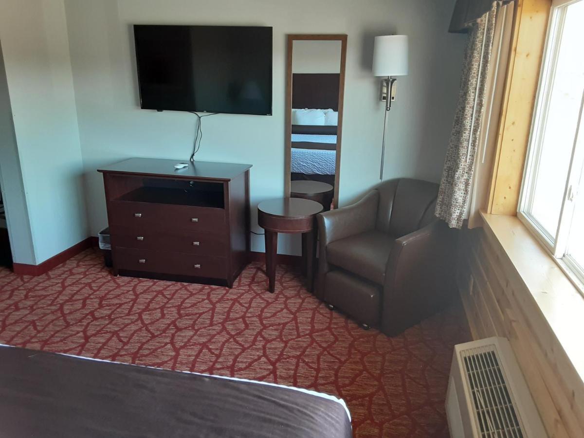 Boarders Inn & Suites By Cobblestone Hotels Superior Luaran gambar