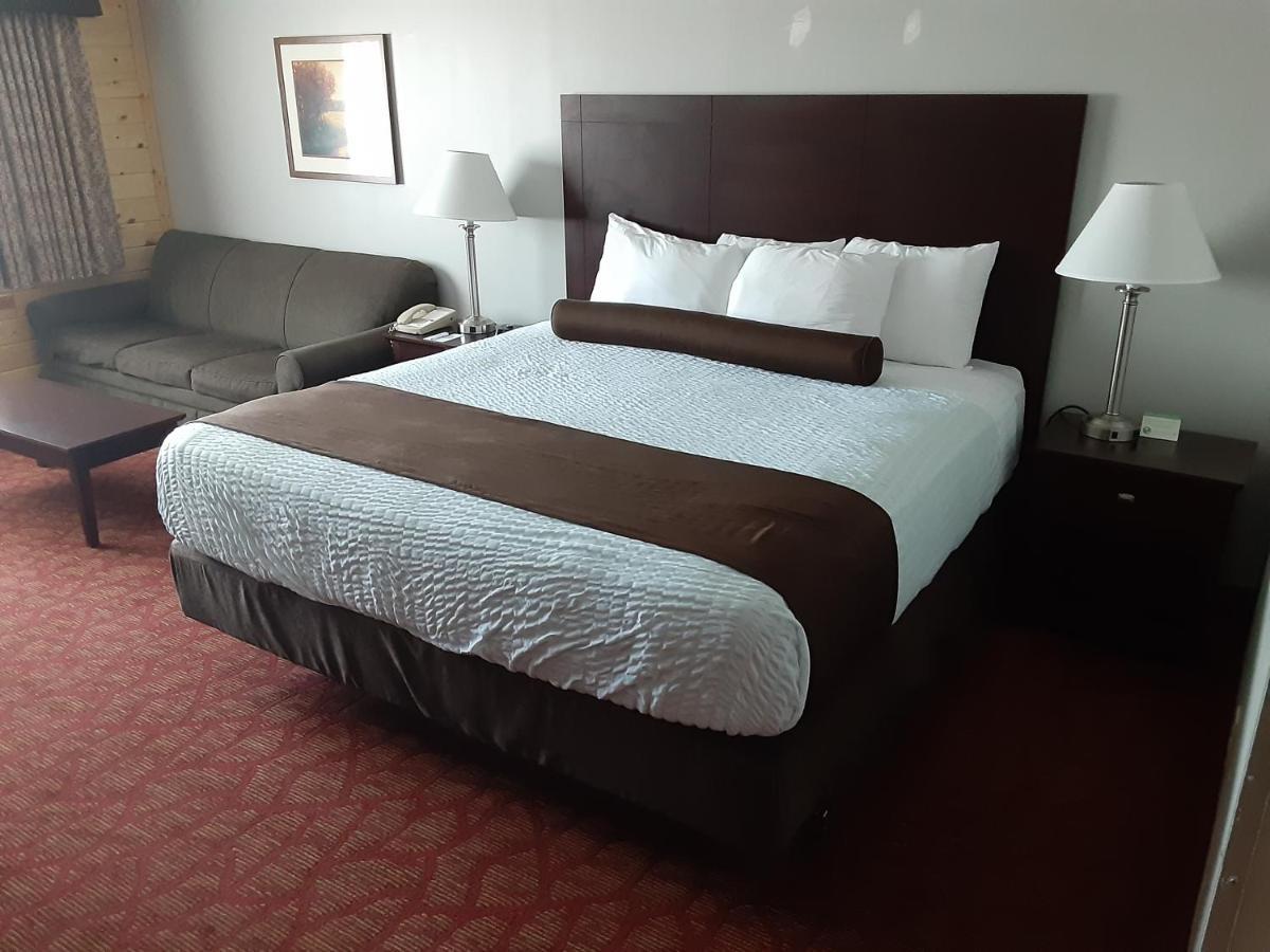 Boarders Inn & Suites By Cobblestone Hotels Superior Luaran gambar
